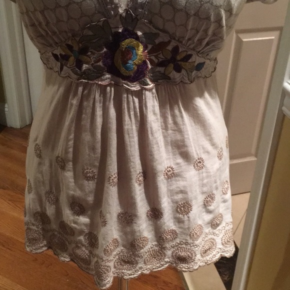 Language Top - Picture 3 of 8